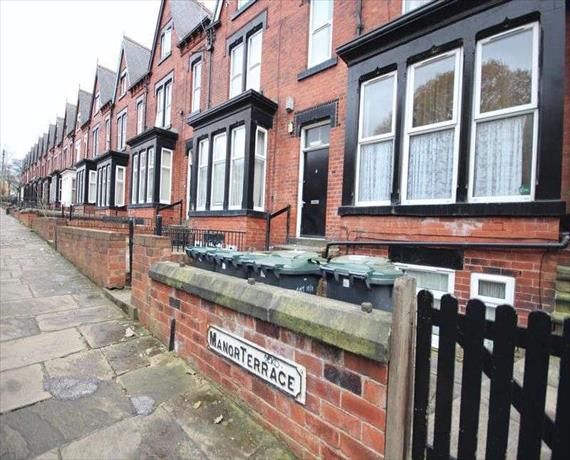 8 Bedroom Terraced